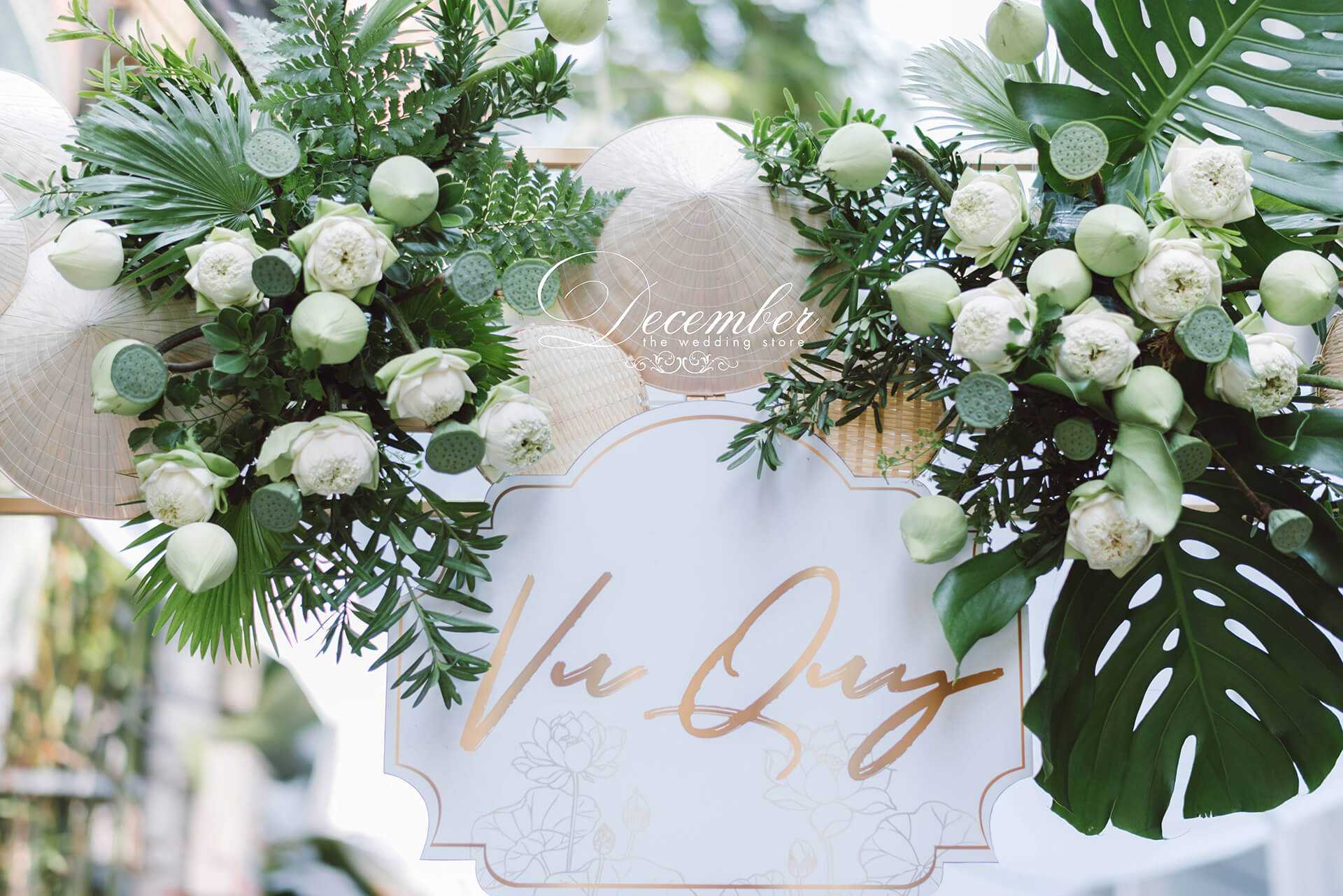 December Wedding Planner