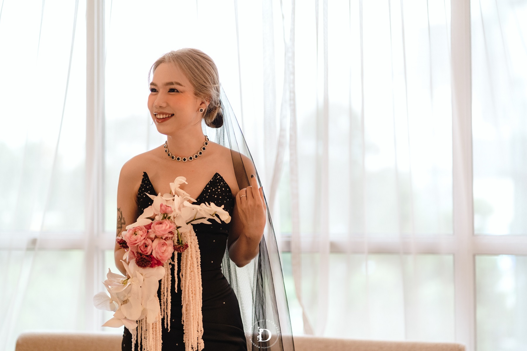 December Wedding Planner