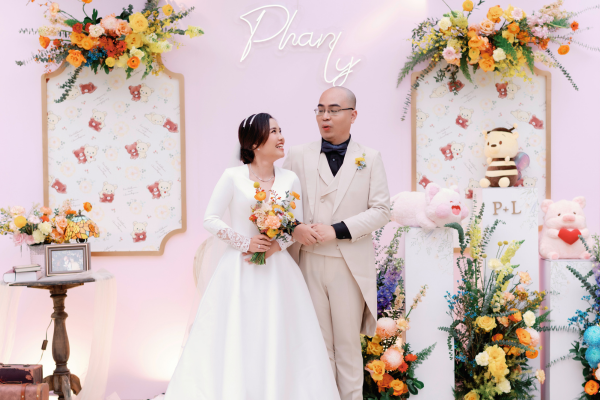 HOANG PHAN & NGOC LY